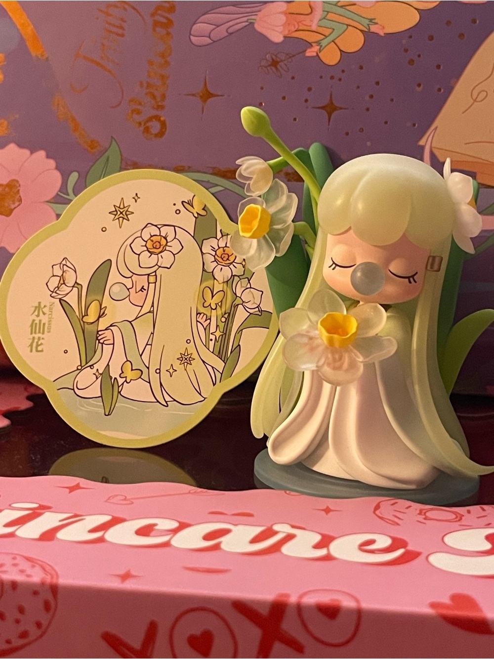 Nanci Flowers Series – Narcissus Figure with ID Card
